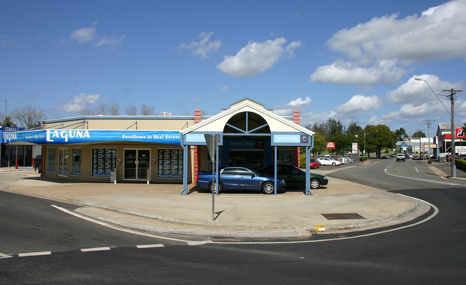 Shop at the Corner of River Road and Monkland Street